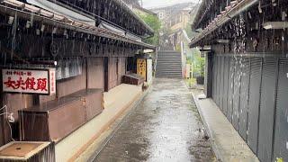 Heavy rain Enoshima early morning walk, Japan [4K HDR]