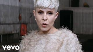 Robyn - Call Your Girlfriend