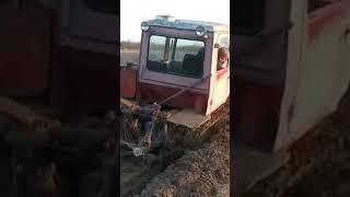 Професия сельский механизатор отобьет у тебя все  дебильные мысли