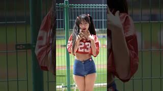 三八阿慧 多慧穿這套超突顯好身材配上這個眼神我已經淪陷了@lee_dahye #李多慧 #이다혜 #cheerleader #fancam #shorts
