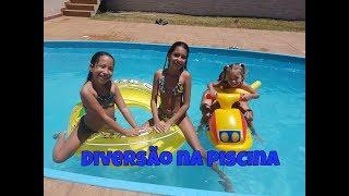 Diversão na piscina