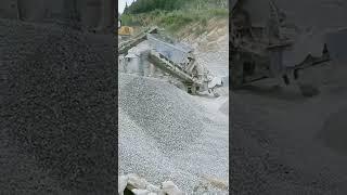 Combination 100 Tons Per Hour Mobile Stone Crusher Crushing Plant