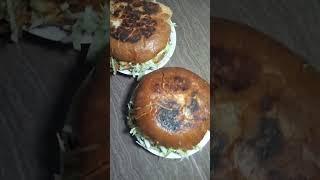  burger love#foodblogs#cooking#explorenewrecipes@ytshorts#eshifoodblogs