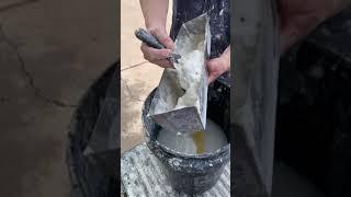 process of mixing quick set 5-minute drywall mud, perfect for all your patching needs how to mix