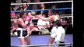 Knockouts Only 21 - Laila Ali gets knocked down