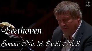 Beethoven - Sonata No. 18, Op. 31 No. 3 (Boris Berezovsky)