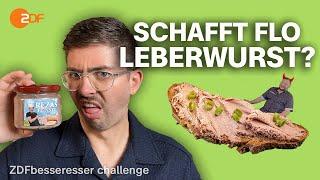 Lausige Leber: Flo wurstet so etwas wie Leberwurst zusammen