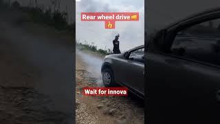 Benefits of rear wheel drive cars #rearwheeldrive #innova #offroad