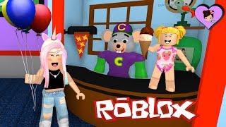 Goldie & Titi Family Vlog in Chuck E. Cheese's Roblox Game