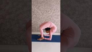 Backbend  #nakiyajohar08 #yoga #fitness #youtube #balance #viral #fitfam #shorts #backbend #advance