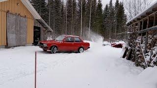 Toyota corolla ke70 winter drifting