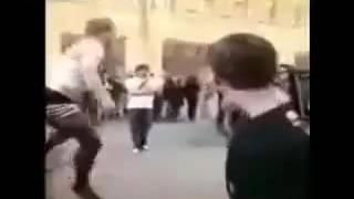 Быдло получает по морде
