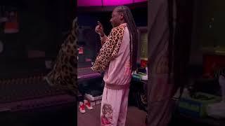 Snoop Dogg dance moves #memes #snoopdogg #trending #viral