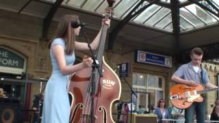 The Discoveries  'Folsom Prison Blues' at Jukebox Jive.