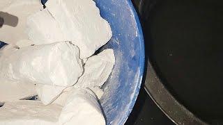 GYM CHALK ASMR Crushing in clear Fabric softener and paste play | Oddly Satisfying | SleepAid