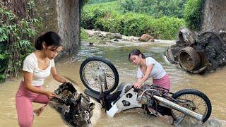 The girl picked up the car that was swept away by the flood and brought it back for repair