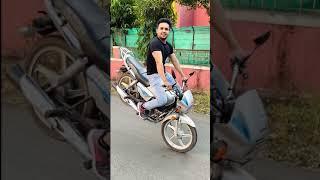Desi Hero Splendor se stunt by faraz stunt rider #farazstuntrider #splendor #superbikesindia