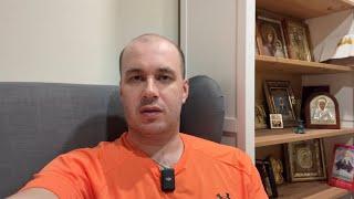Будда Гришна обложился бутафорскими иконами сидит учит морали сам не православный