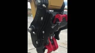 Keen Cat 316 Hydraulic Quick Hitch in full operation