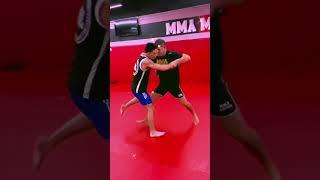 Práctica este movimiento de derribo en dos pasos #lucha #judo #ufc #mma