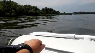 Yamaha 8 и ватрушка с двумя пасажирами .