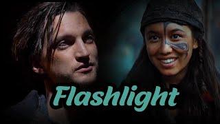 Murphy and Emori | Flashlight (+ S7 scenes)