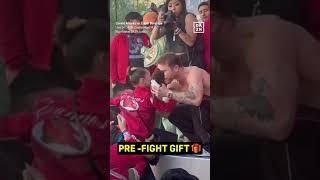 Canelo's daughter gifts him before fight   #boxing #dazn #canelo #daznboxing #caneloberlanga