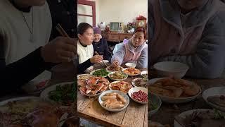 How fragrant are rural food? Look at the hard vegetables in our rural areas. The rural big dishe