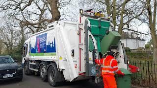 Southwark council Veolia Dennis elite 6 emptying green Non recyclable waste bins