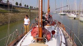 Sailing a 42 ft ketch - La Belle Paula - Foggy North Sea