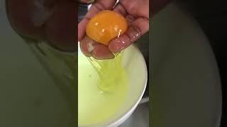 How to separate egg yolk #shortvideo #short #shorts #egg