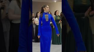 Aşkın ve Geleneklerin Dansı
