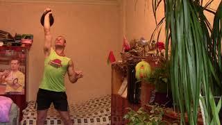 Жим гири 32 кг. правой - 45 раз. Gira (kettlebell) press right hand - 45 reps.