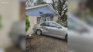 Two car crash into house on Tyson Street