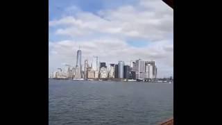 APPROACHING MANHATTAN, NEW YORK, USA