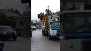 A Folding Garbage Truck Arm  #automobile #garbage #garbagecollection #trash #garbagetrucks #truck