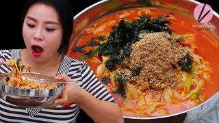 Korean Spicy Noodle Soup, Jang Kalguksu!!