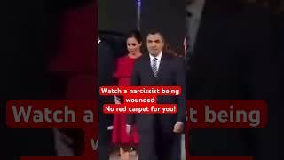 Watch Meghan Markle Being Wounded - The Red Carpet Rejection! #meghanmarkle