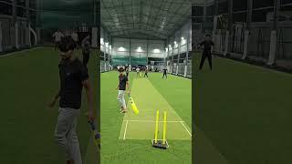 #viratkohlishatak #cricketgame #viralshort #crickettournament #ipl #boxcricket perfect bolt