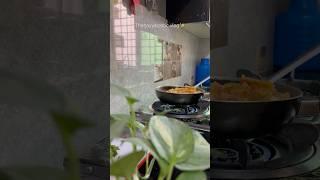 Simple comforting food vlog #explore #food #cooking #thehayyatestic #shortsfeed #shortfeed #shorts