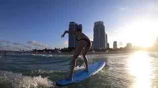 South Beach surfing lessons / @surfmiamibeach