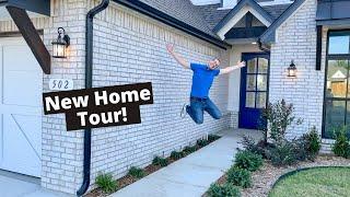 New Home Tour! We built a new home! Our house tour and Christmas decorating!