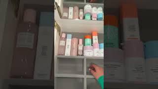 Organize my vanity with me!️️ #skincare #grwm #beautyhaul #preppy #beautyproducts