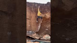 Moe’s Valley Bouldering - The Drum, V5