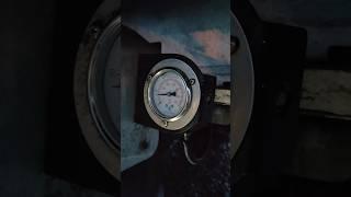 Installing trailer suspension pressure gauge #scale #stepdeck #trucking #mechanical