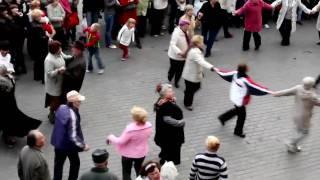 Farewell of Slavianka (Прощание Cлавянки) - Aleksandrovskiy Park, Moscow