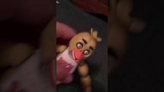 Creepy chica