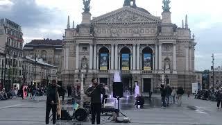 Lviv Opera House, May 2022. Street music