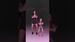 Sims 4 | Bounce TikTok Dance by PhiaSims #phiasims #thesims4 #family #dance