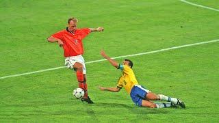 Sexiest Bergkamp Skill Video Ever !
